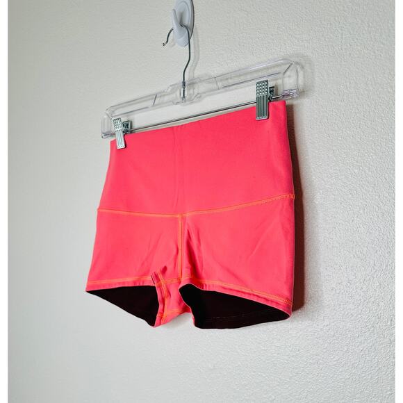 Lululemon Peach Bordeaux Reversible Sweat Wicking Boogie Short Shorts 2 - Picture 7 of 9